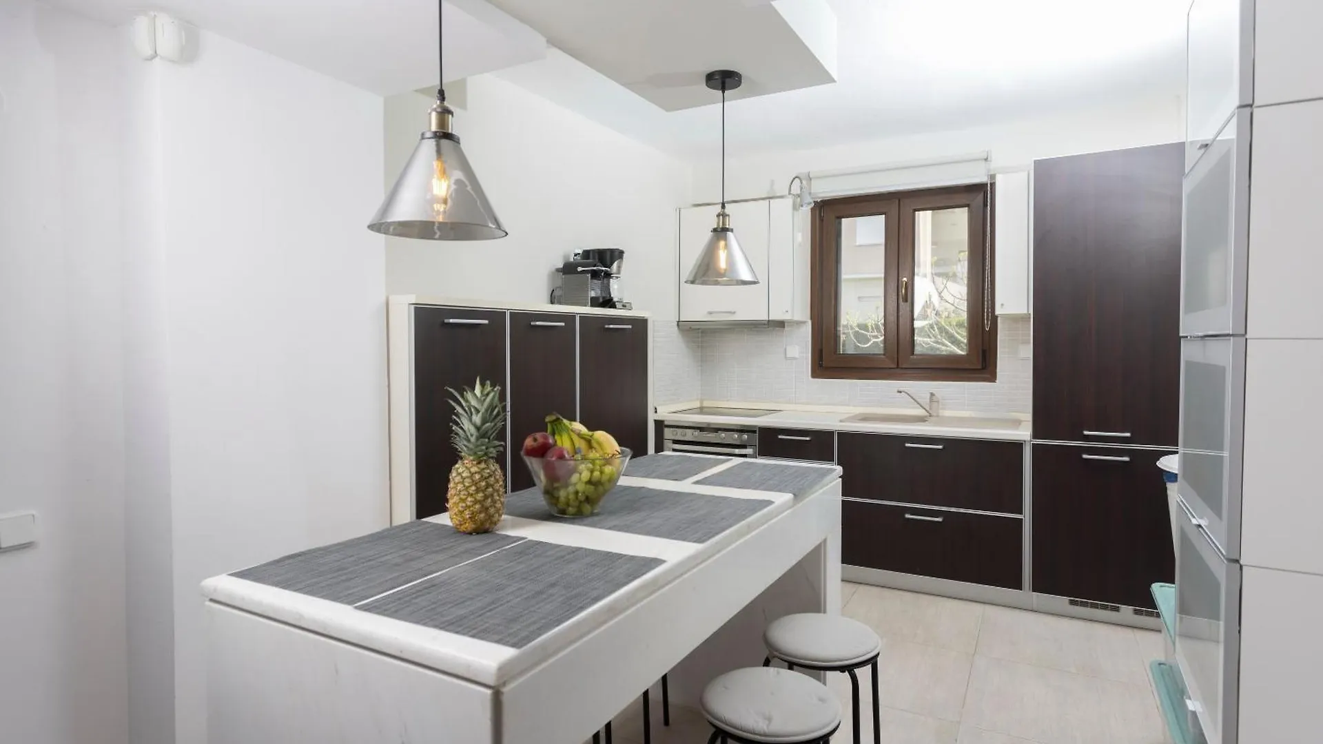 Villa Terra - Great Gardens, Shared Pool, Bbq Pefkochori Greece