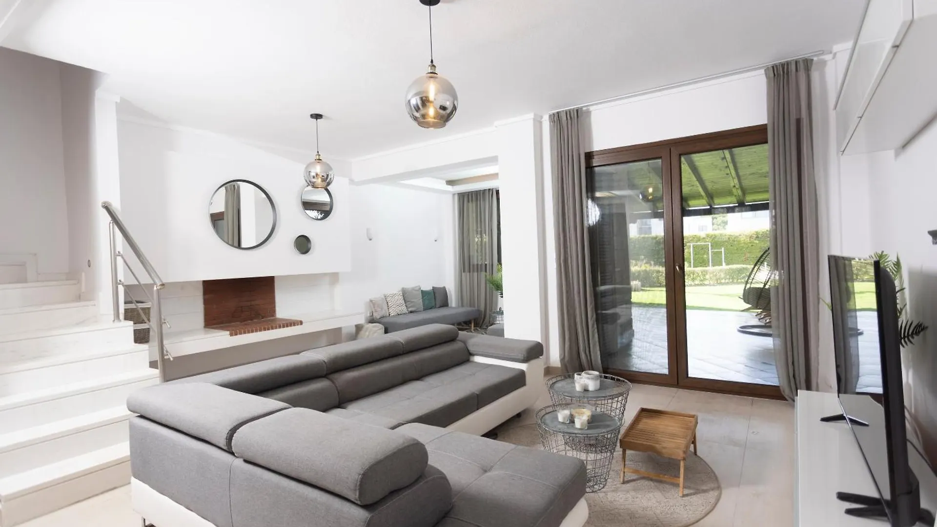 Villa Terra - Great Gardens, Shared Pool, Bbq Pefkochori